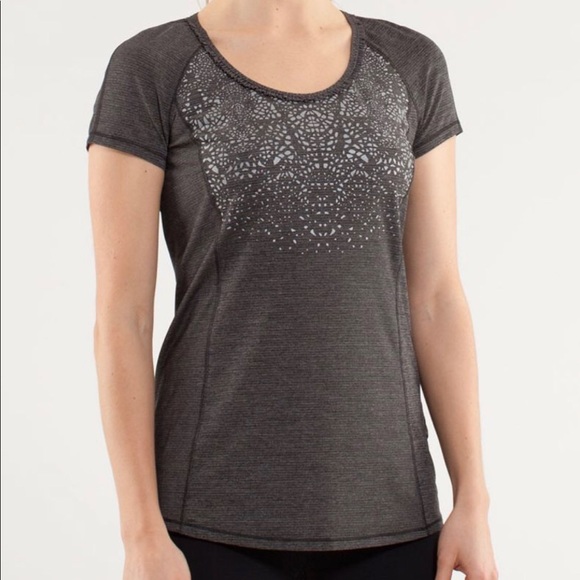 lululemon athletica Tops - Lululemon Run Wild Reflective Ruffled Top
